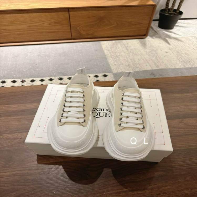 Picture of Alexander McQueen Shoes _SKUAlexanderMcqueensz35-40LL0702334